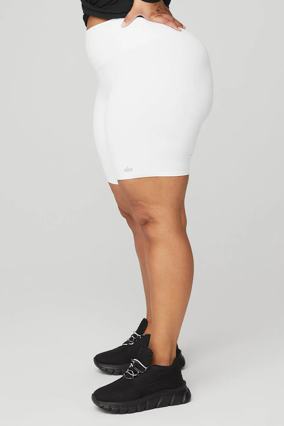 7" High-Waist Biker Short - White