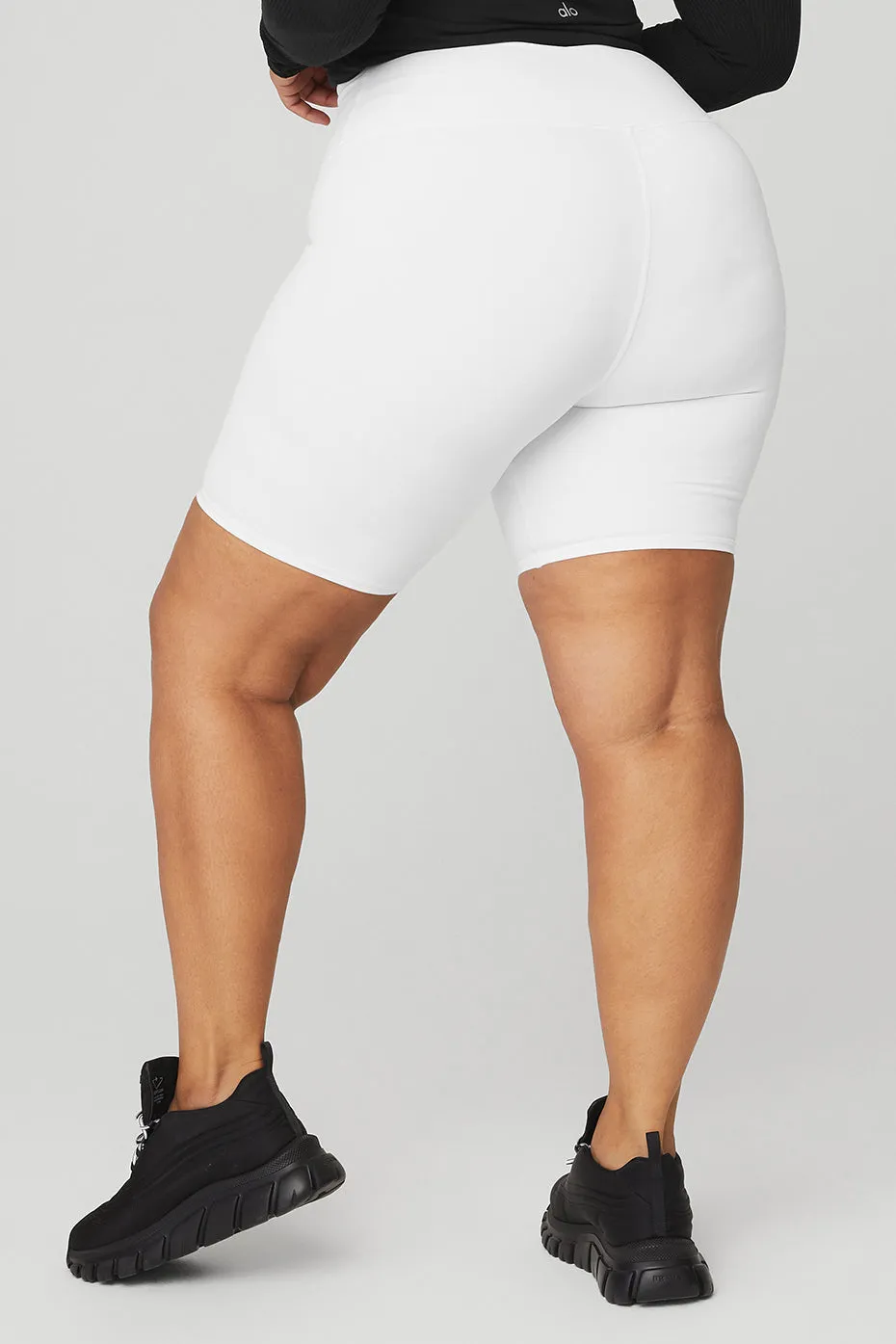 7" High-Waist Biker Short - White