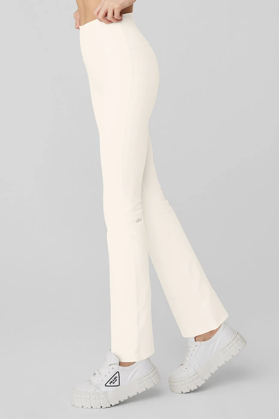 Airbrush High-Waist 7/8 Bootcut Legging - Ivory