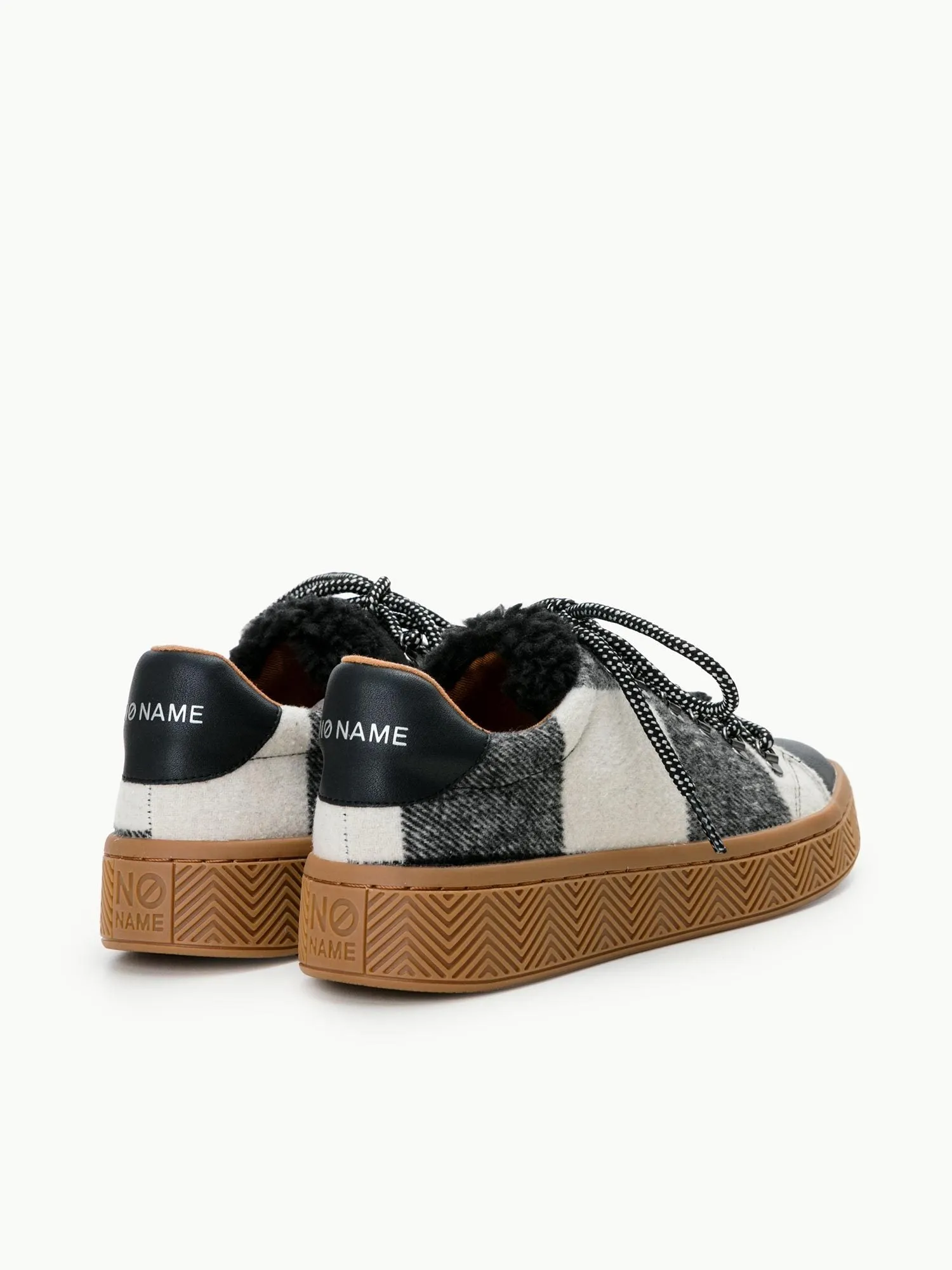 Ginger Sneaker Silk Scottish Black White