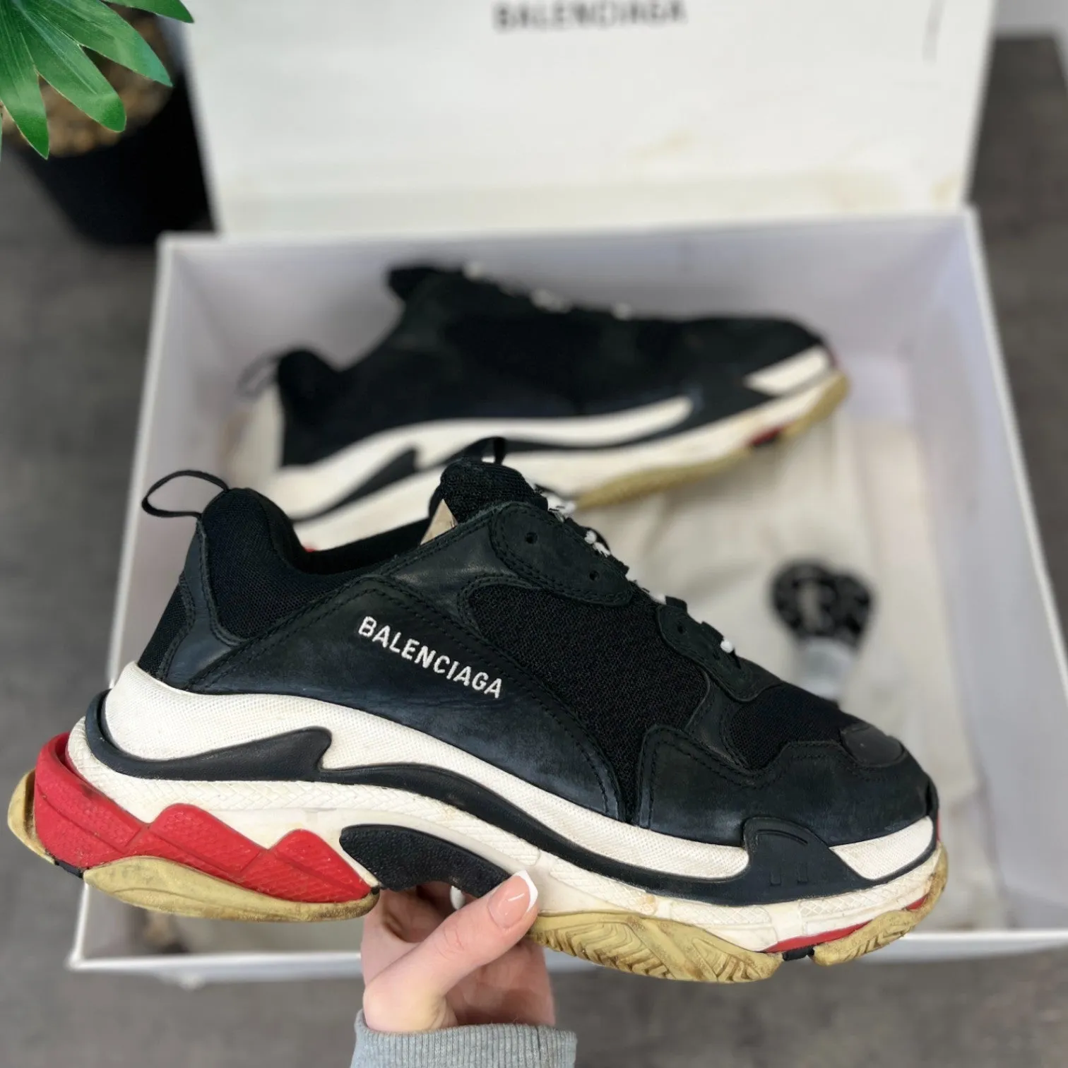 Men's Triple S Low Trainers Black Size EU 44 / UK 10