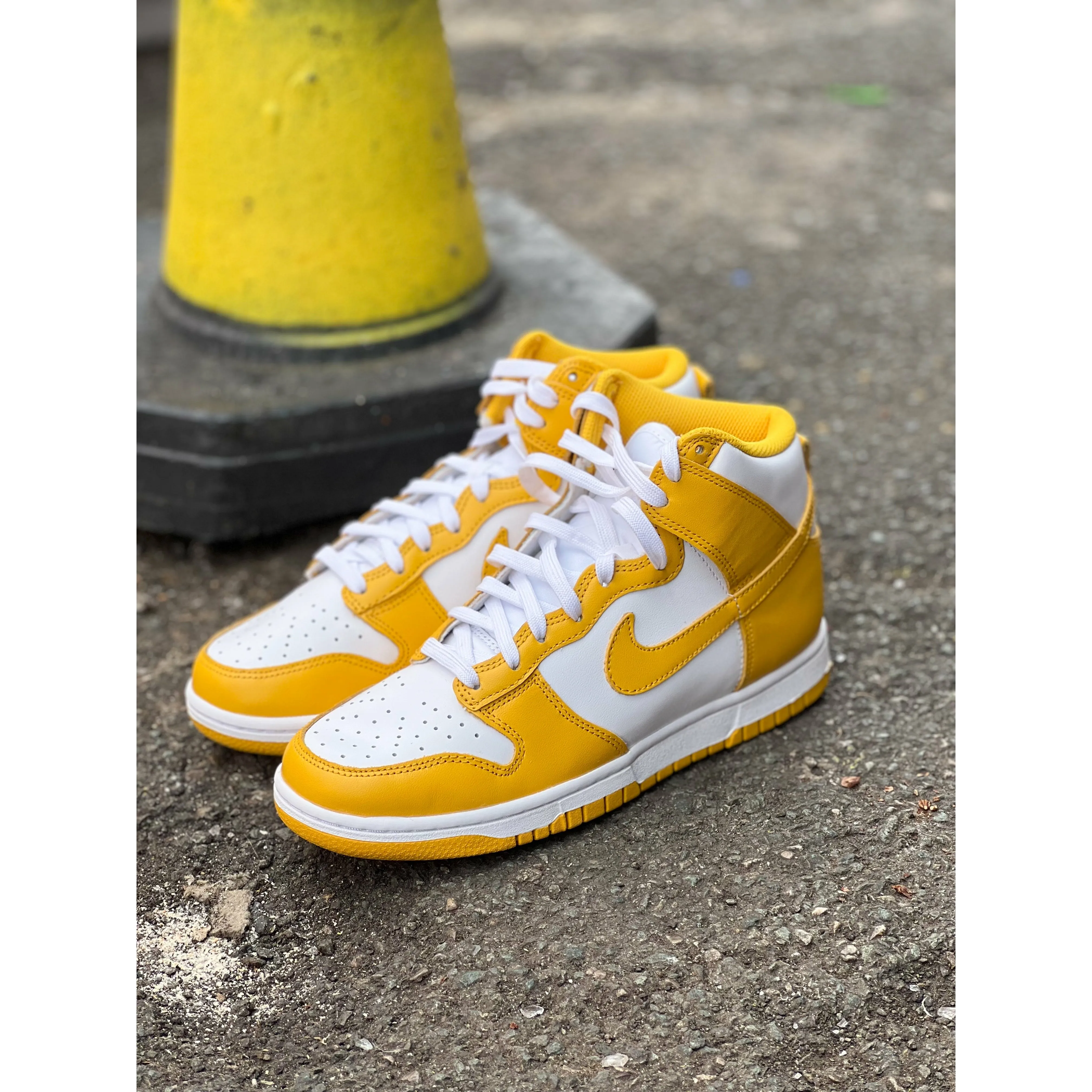 Nike Dunk High Dark Sulfur (W)