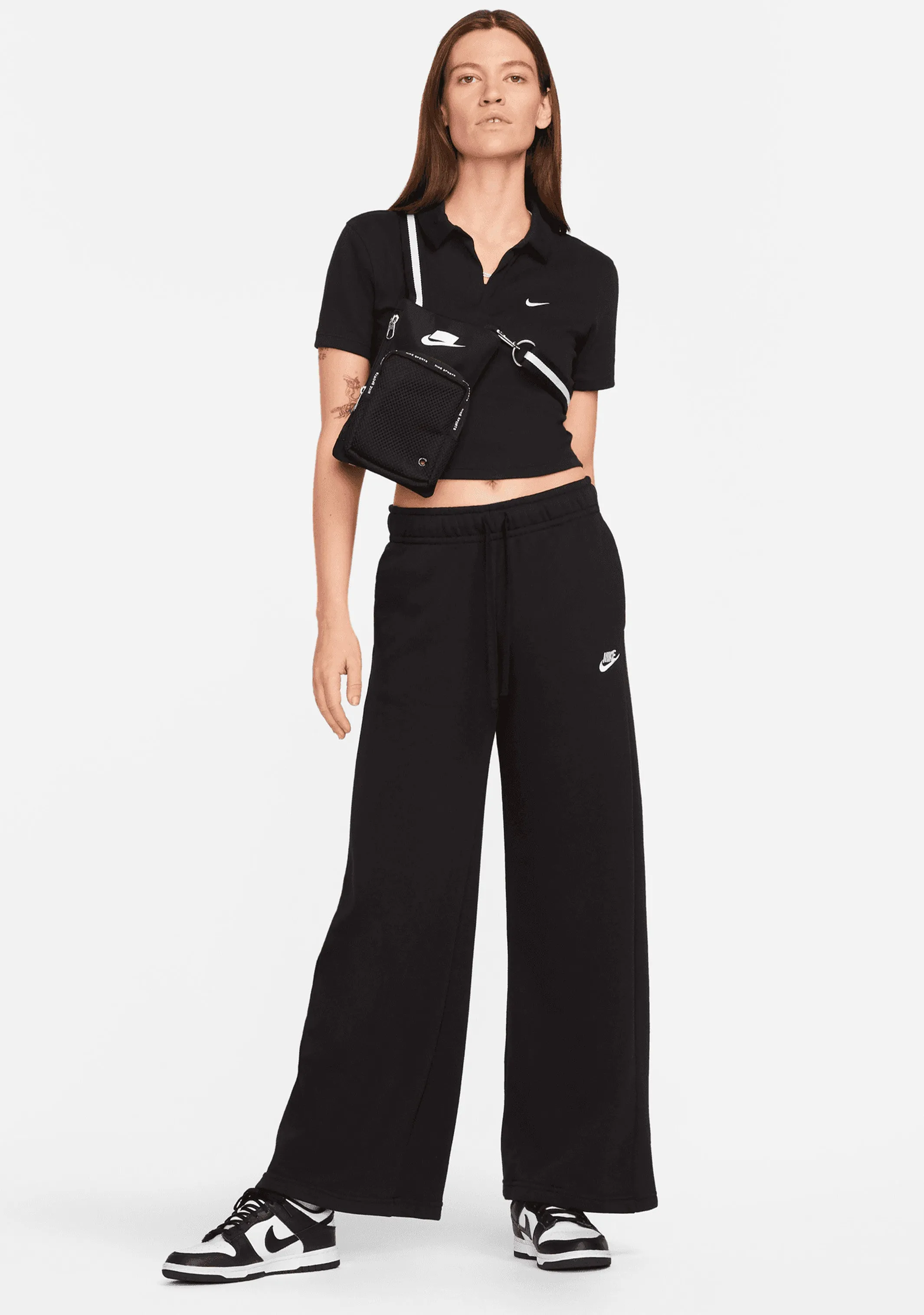 Nike Women's Mid-Rise Wide-Leg Fleece Sweatpants Black