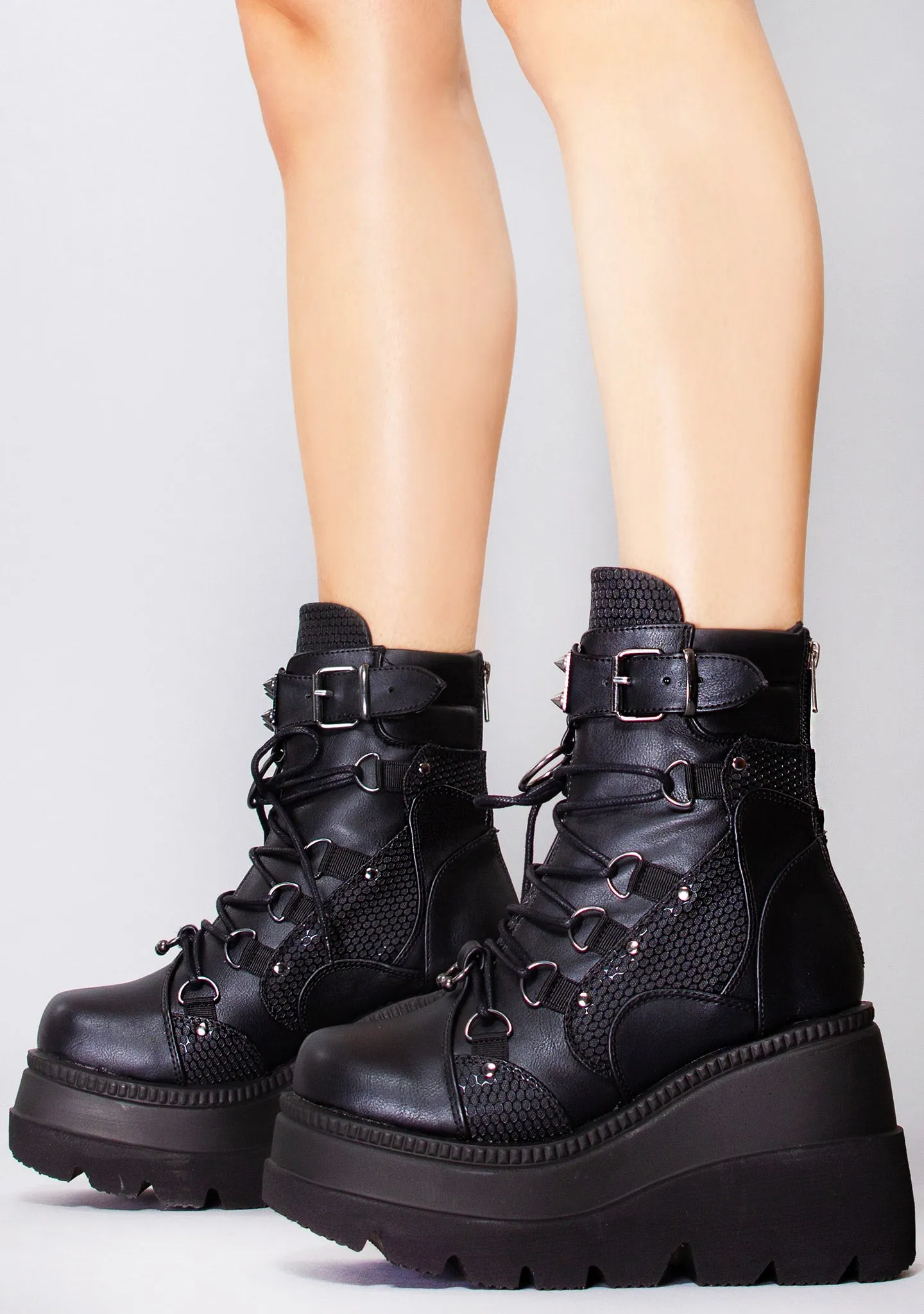 SHAKER 60 Headhunter Black Platform Boots