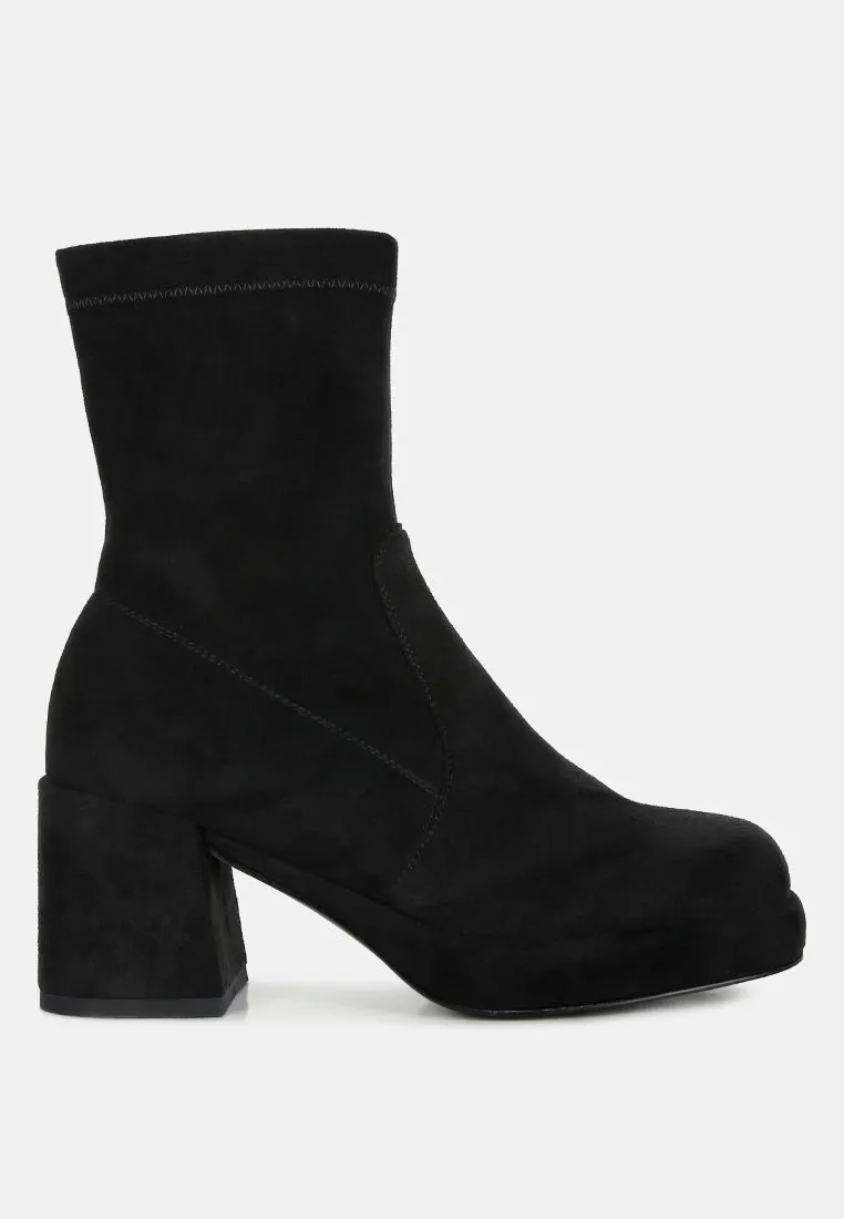 TWO-CUBES Black Suede Platform Ankle Boots