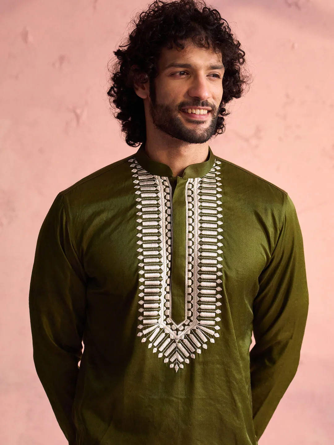 Vastramay Mehndi Green Silk Embroidered Kurta