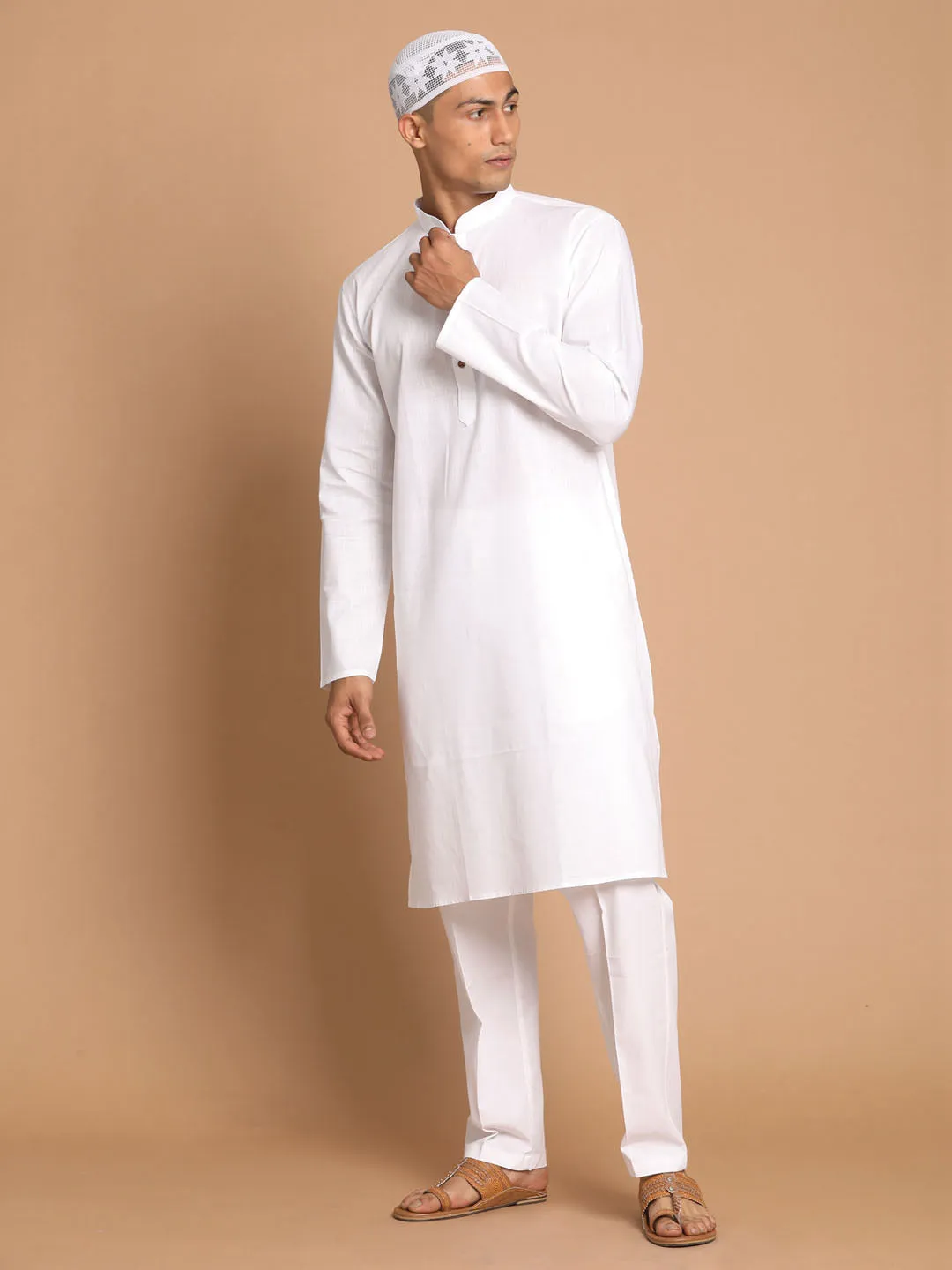 VASTRAMAY White Kurta Set with Prayer Cap