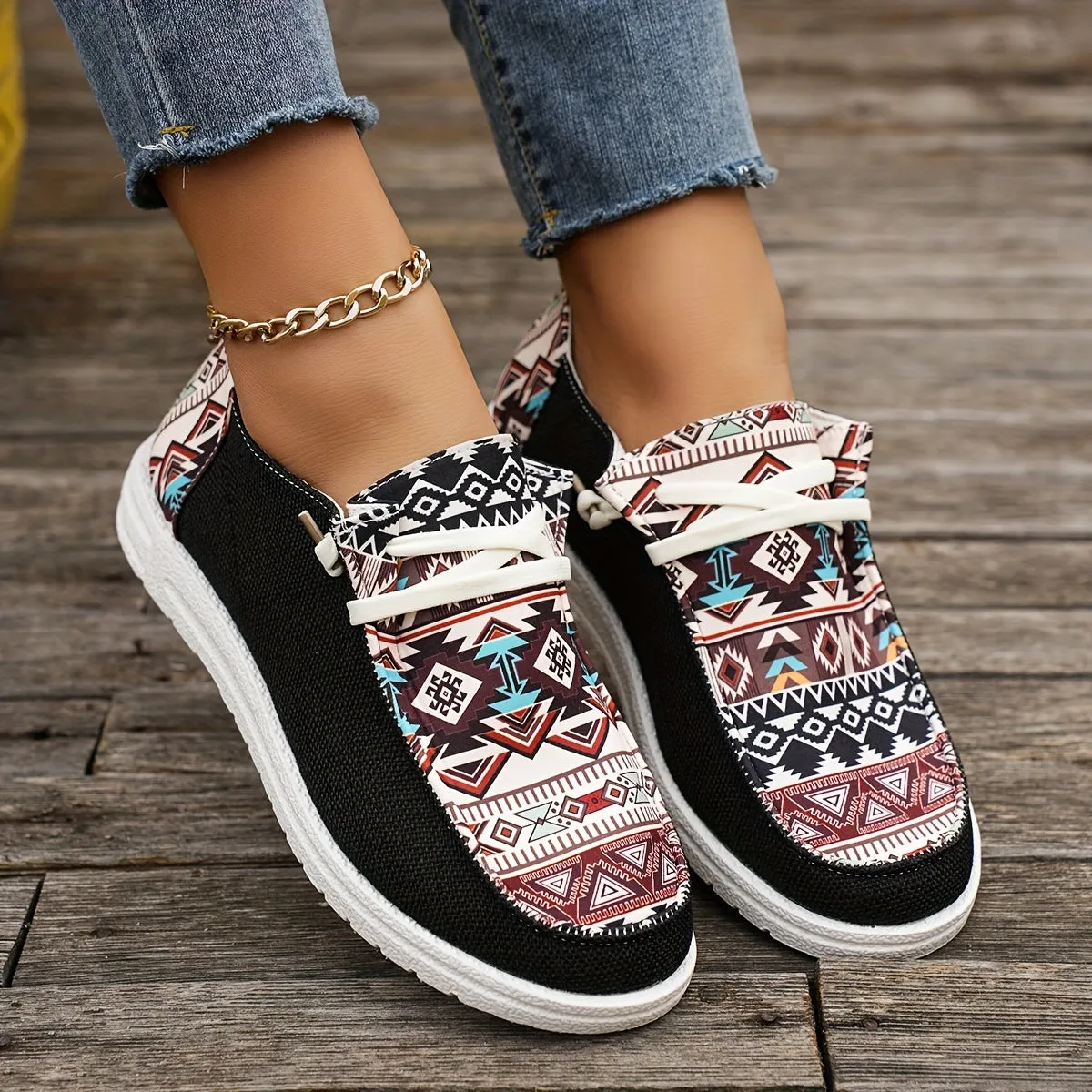 Women's Tribal Pattern Canvas Shoes, Casual Round Toe Low Top Flat Sneakers, Lightweight Outdoor Walking Shoes